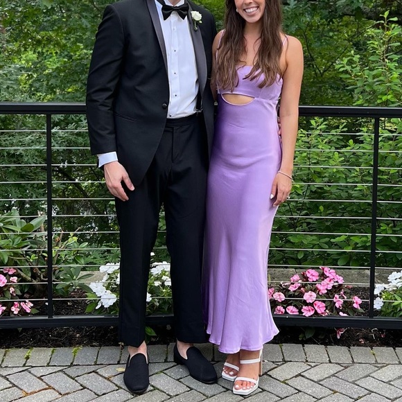 Bellerose Dress in Lavender
ASTR the Label - Picture 4 of 4